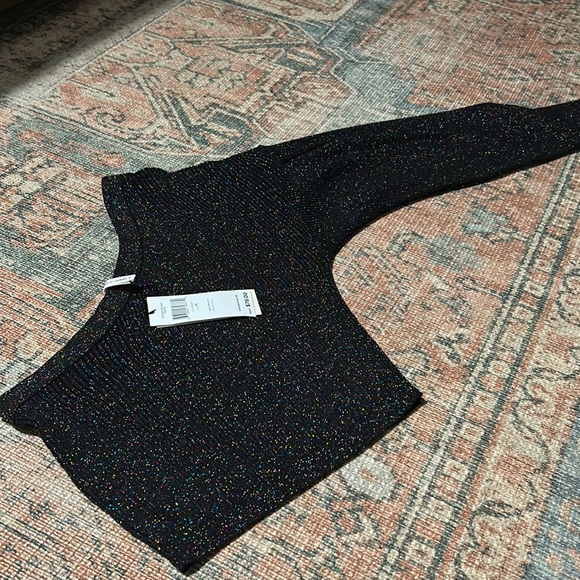 Tops - Bcbgeneration gorgeous top